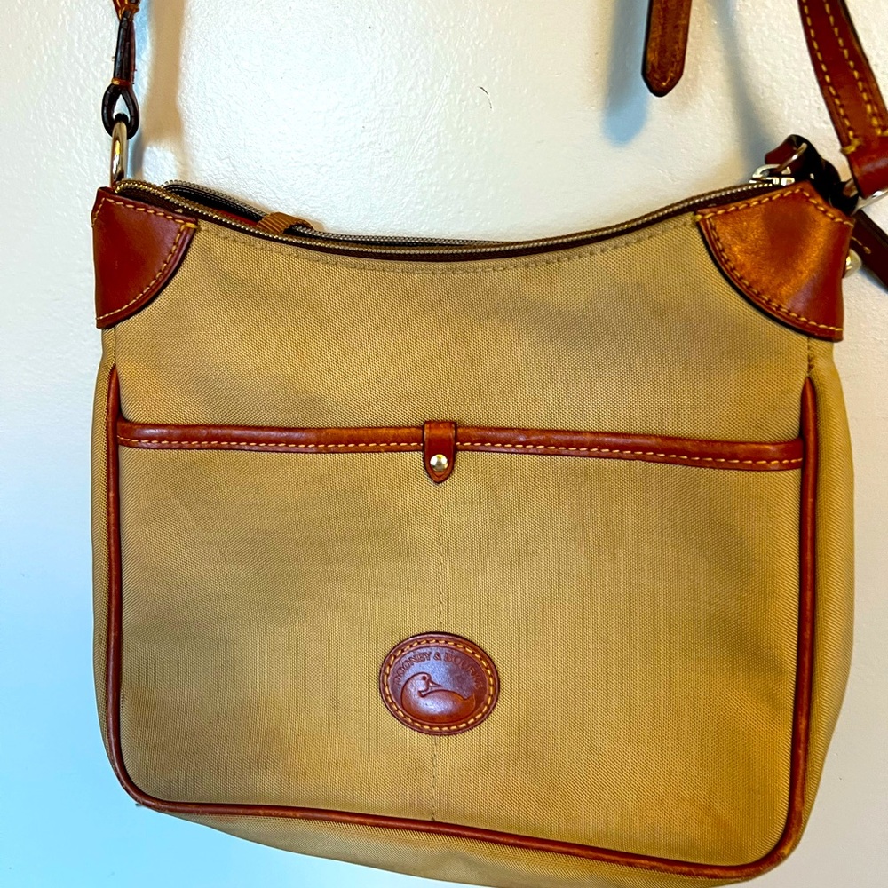 Vintage Dooney & Bourke Purse!